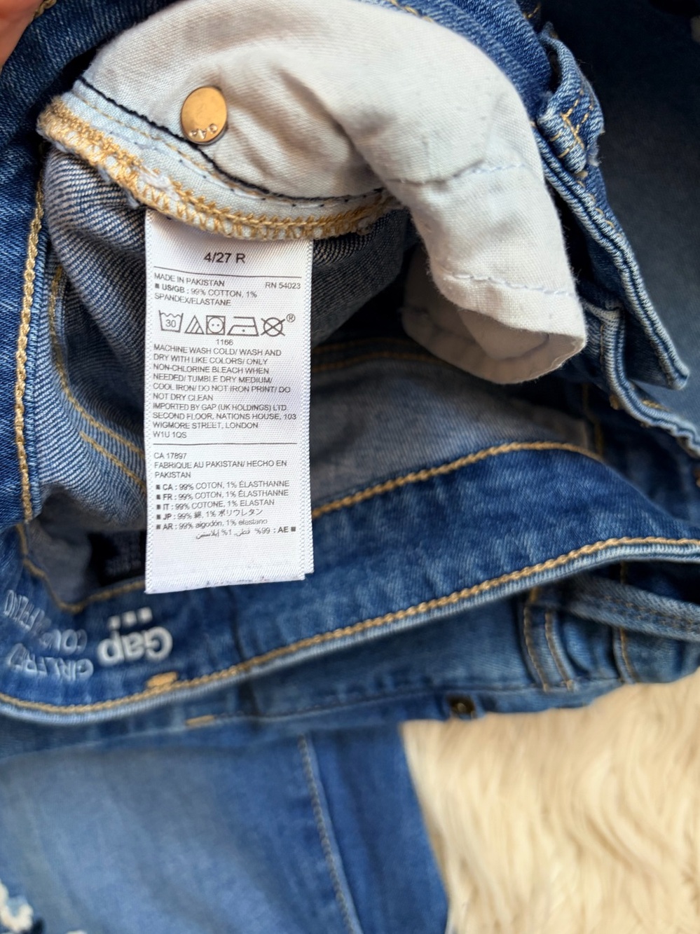 GAP Girlfriend Jeans in Light Blue Denim Floral Embroidered Design - Picture 5 of 9